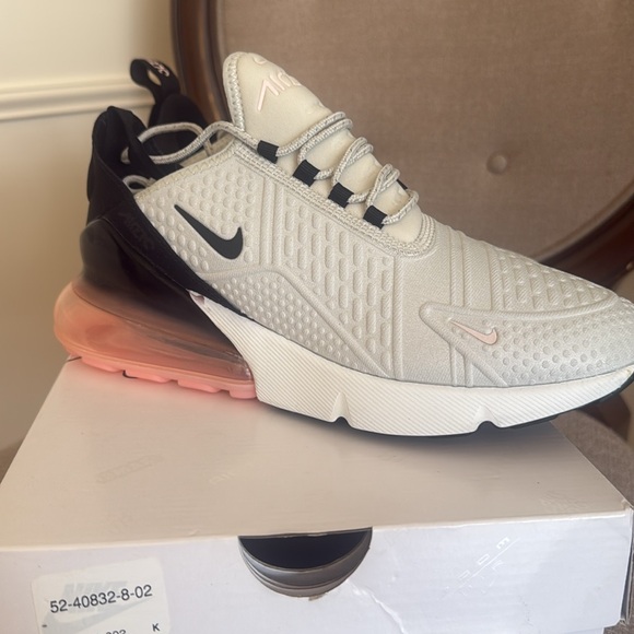 Nike Air Max 270 SE - Picture 2 of 7